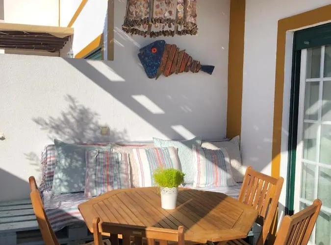 Trail House- Countryside And Beach